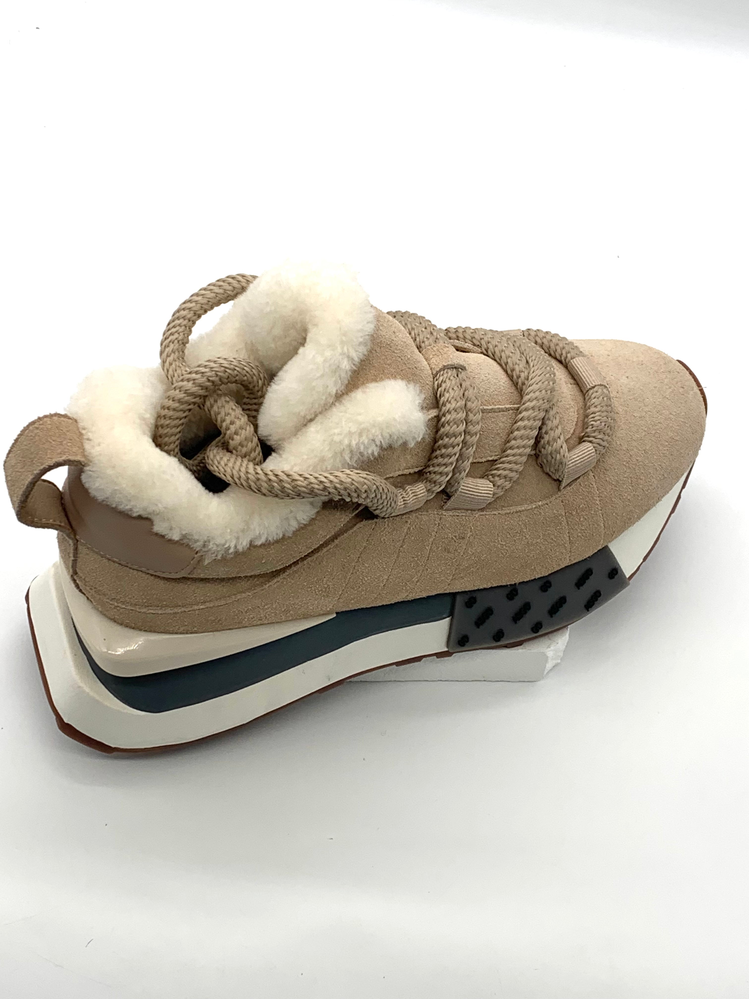 Winter warm fashion model plush lining suede sneakers shoes
