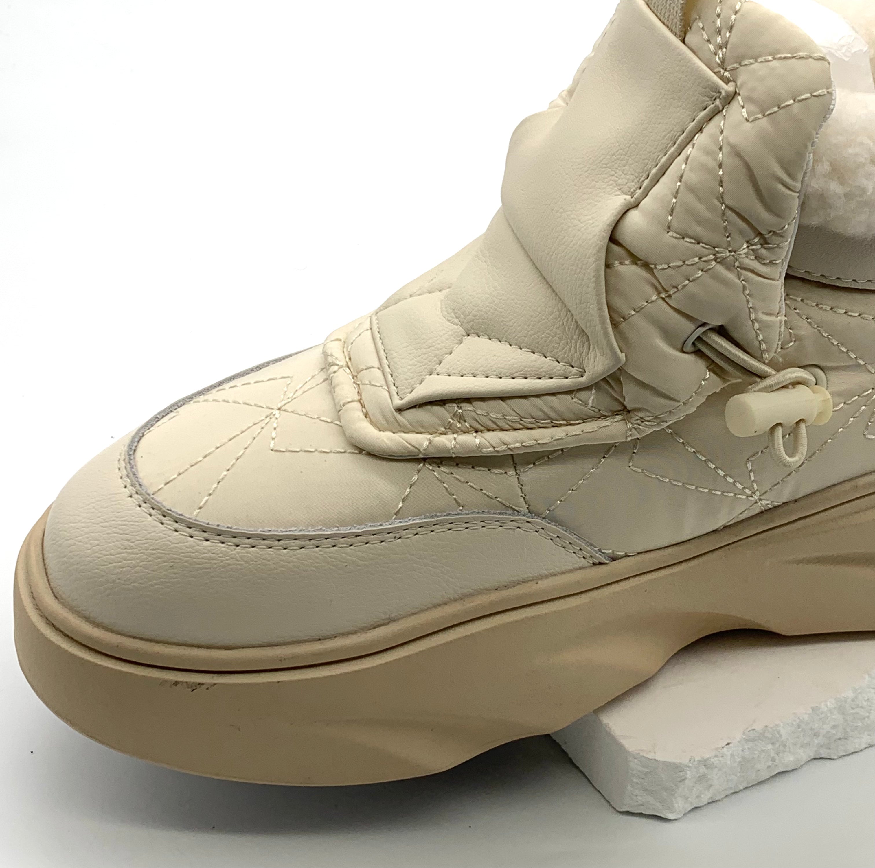 Women's Beige Quilted Winter Sneakers with Fleece Lining, Hook - Loop Strap & Chunky Sole