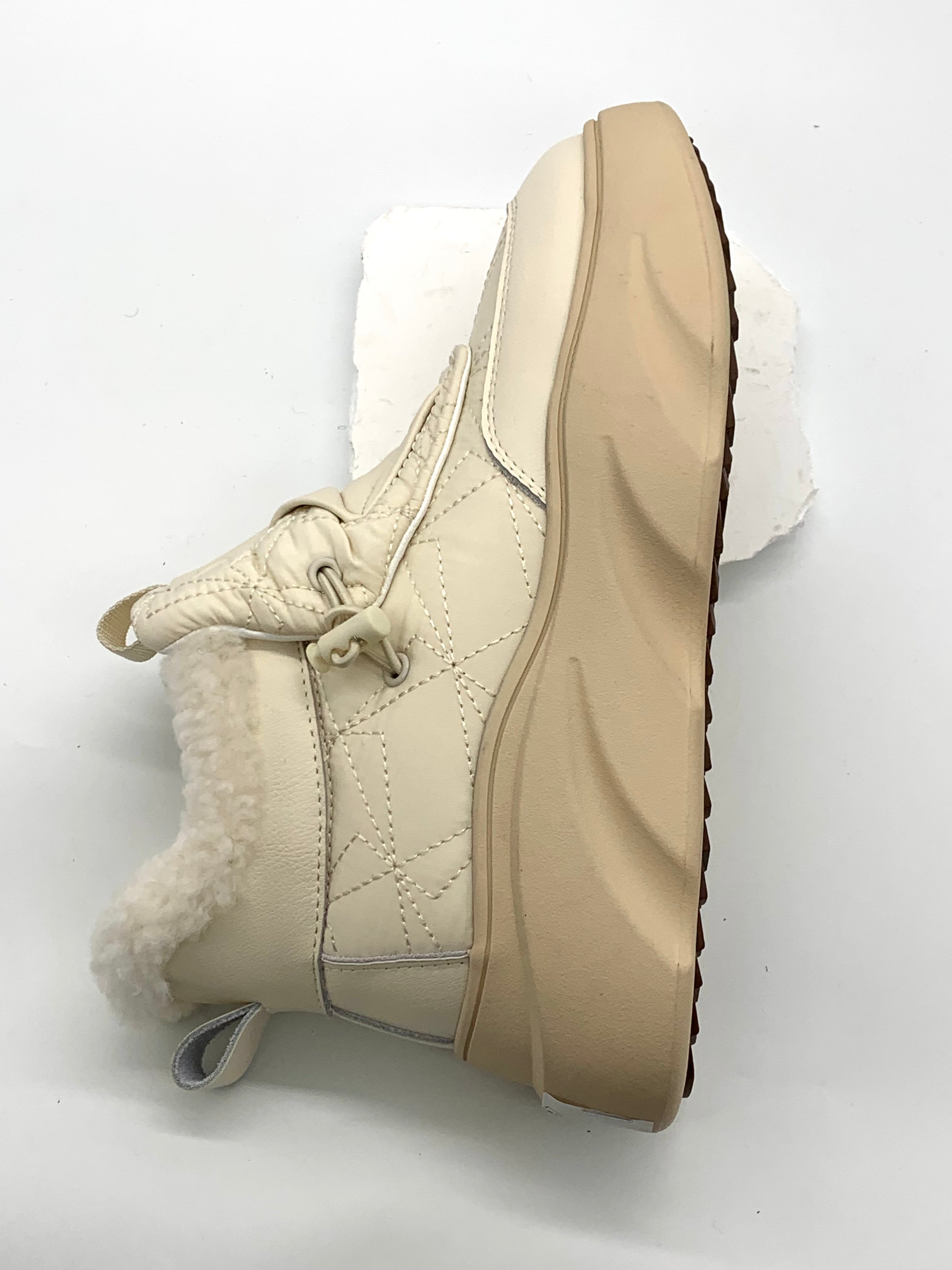 Women's Beige Quilted Winter Sneakers with Fleece Lining, Hook - Loop Strap & Chunky Sole