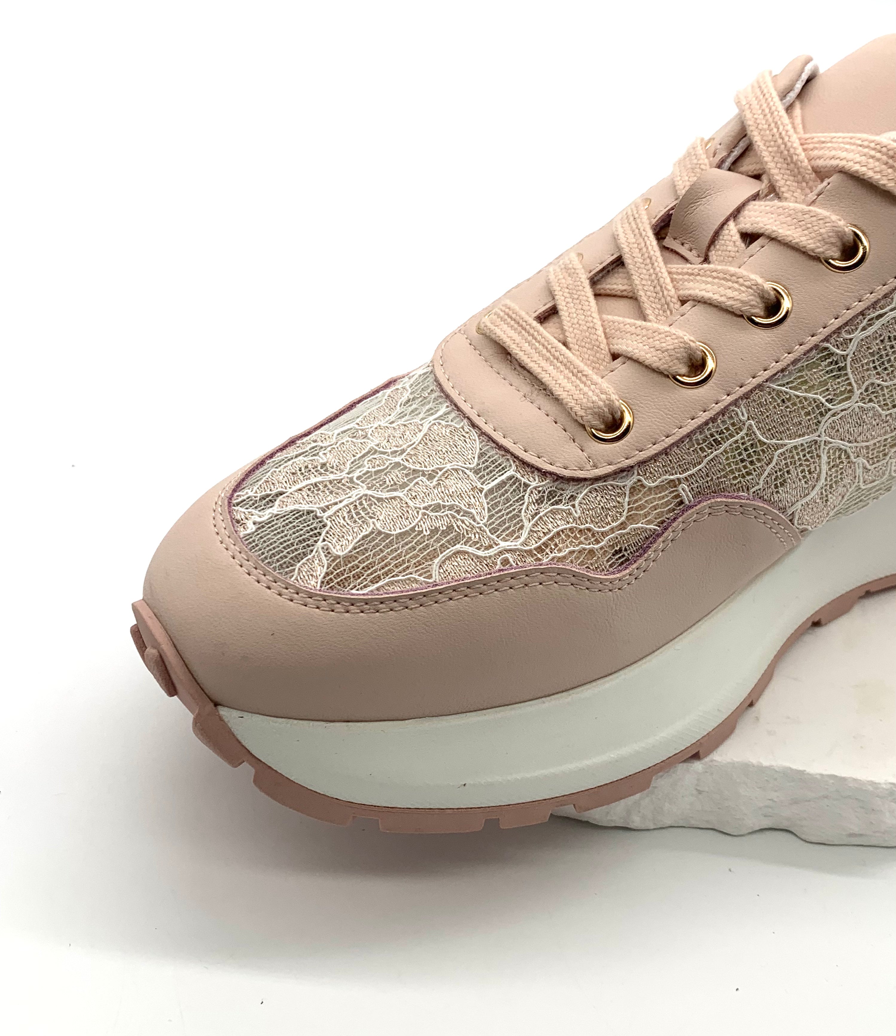 Women's Beige Leather Sneakers with Lace Panels, Stylish & Breathable for Casual Outfits