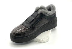 Men's Black Leather Slip - On Shoes with Faux Fur Lining, Snake - Skin Pattern & Warm Design