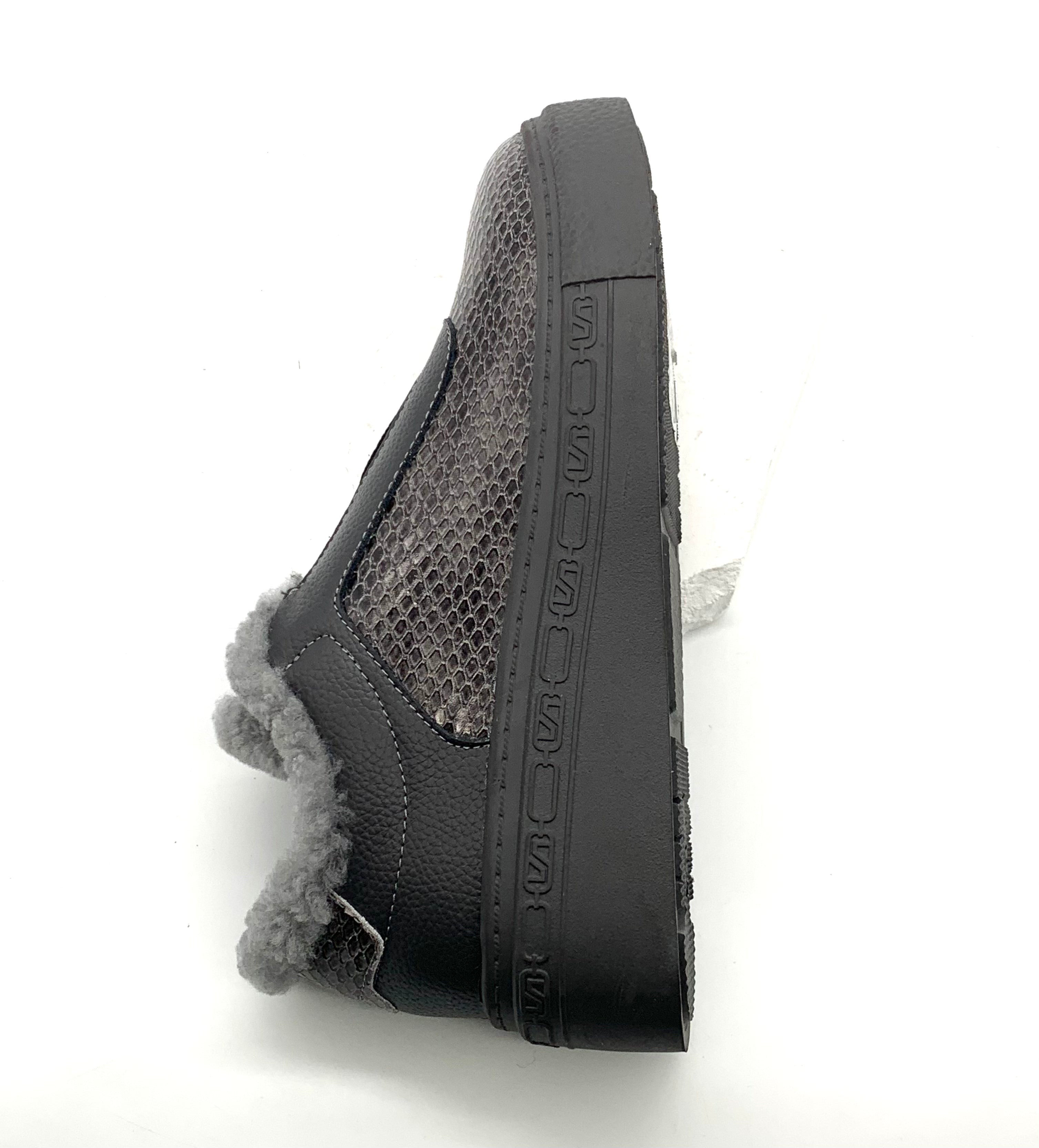 Men's Black Leather Slip - On Shoes with Faux Fur Lining, Snake - Skin Pattern & Warm Design