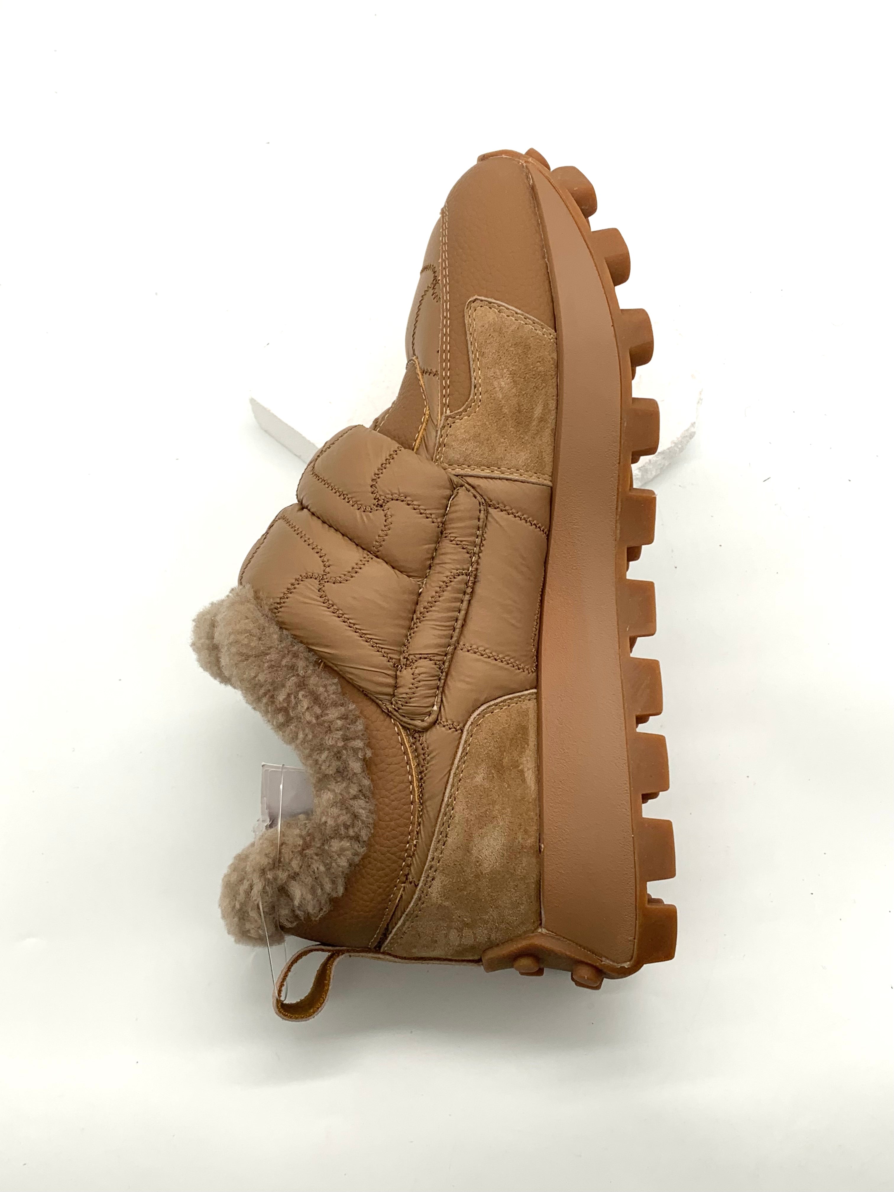 Women's Camel Quilted Winter Slip - On Shoes, Warm Fleece - Lined Platform Sneakers
