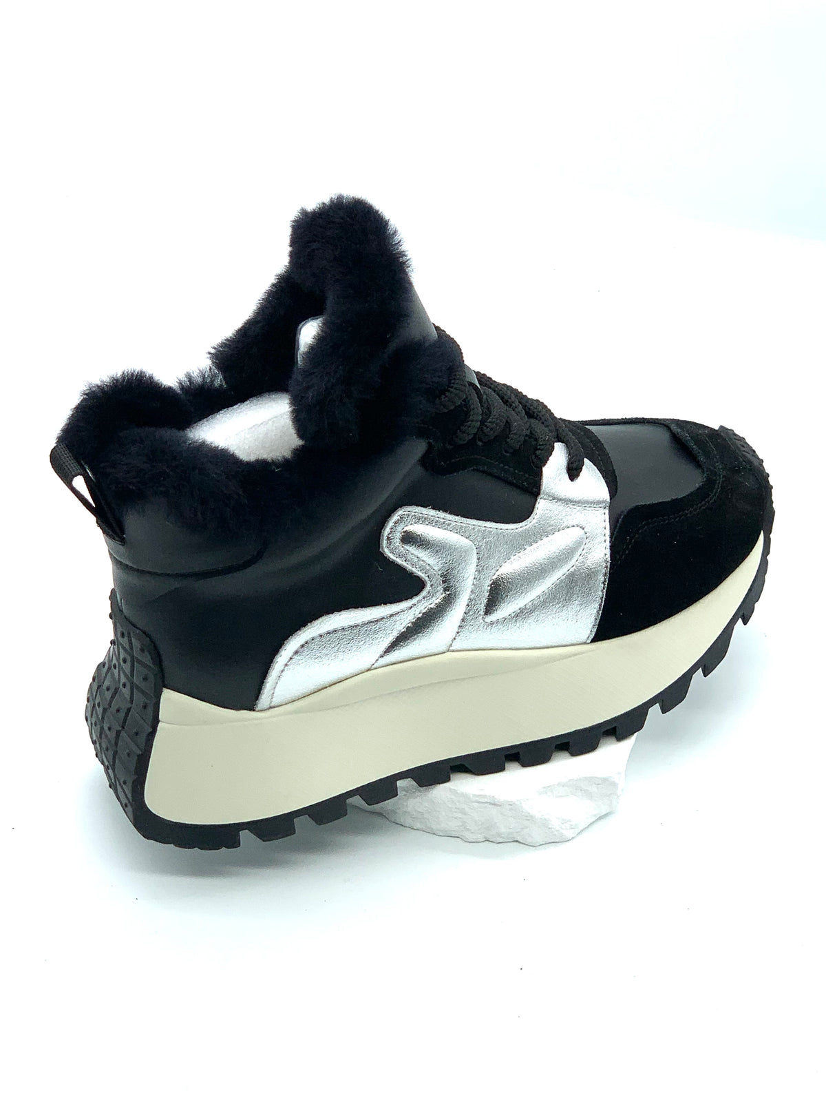 Women's Black Silver - Accent High - Top Sneakers, Fleece - Lined Chunky Winter Shoes