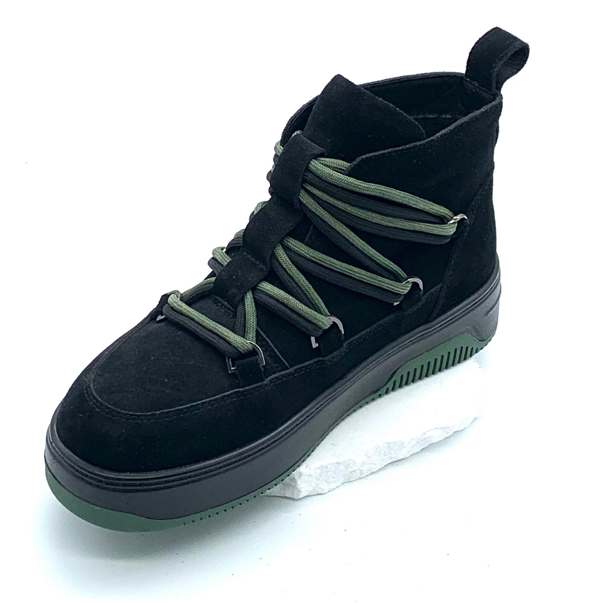 Men's Black shoes - Top Sneakers with Green Laces & Contrast Sole