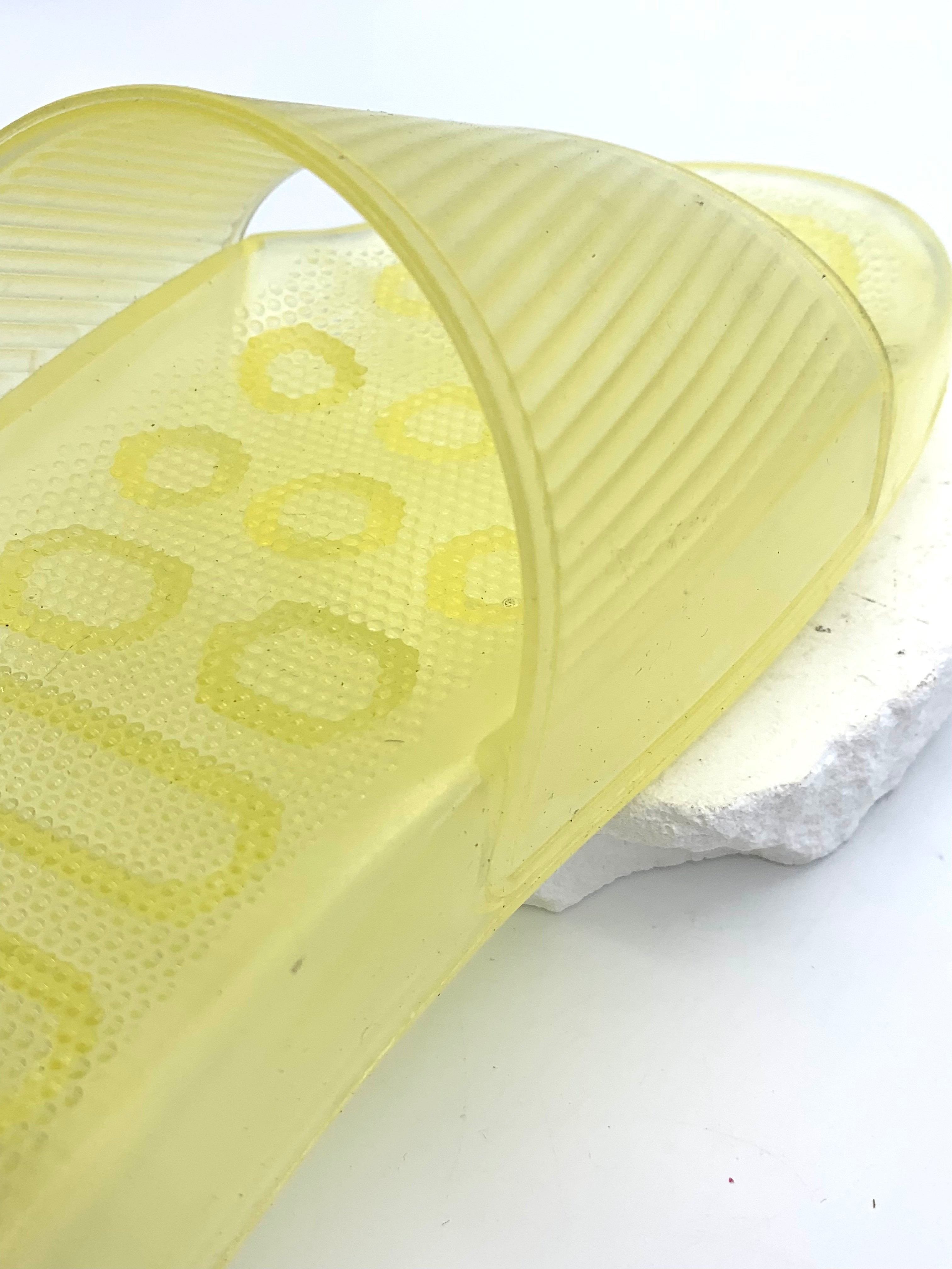 Women's Clear Jelly Slippers - Comfortable and Convenient - Fashionable