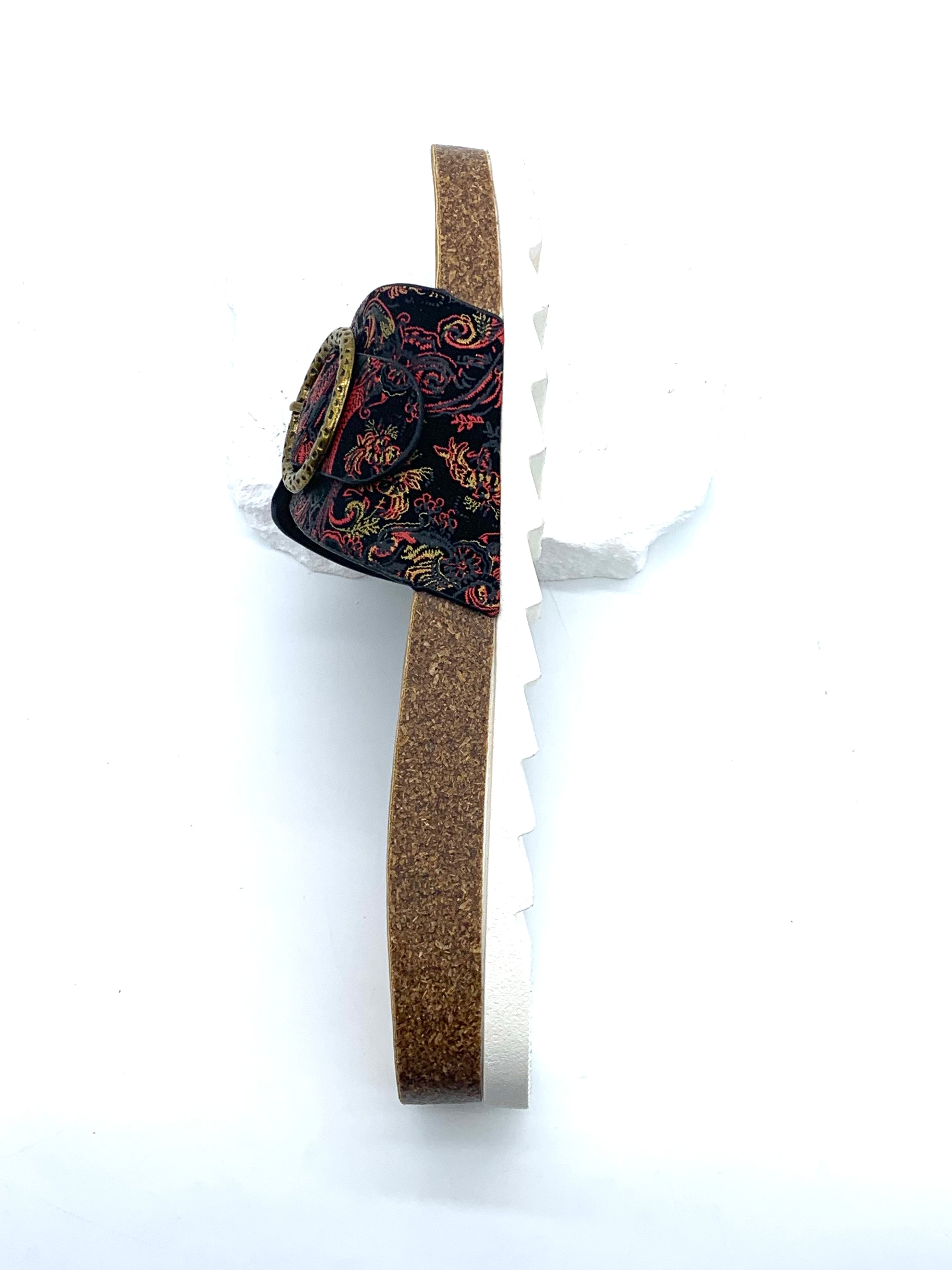 Women's Ethnic Metal Buckle Sandals