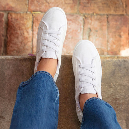 Soft Canvas Slip-On Sneakers – Lightweight Comfort non-slip Shoes