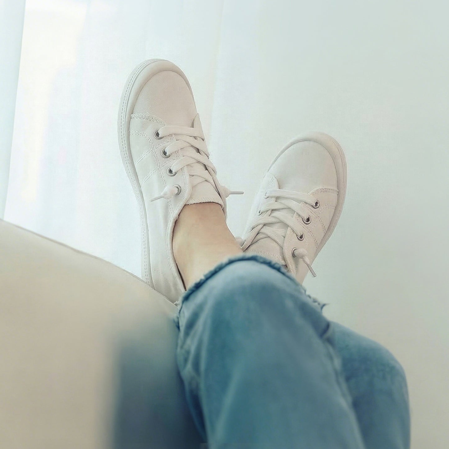 Classic Women's flat Canvas shoes - Lightweight Non-Slip Sneakers